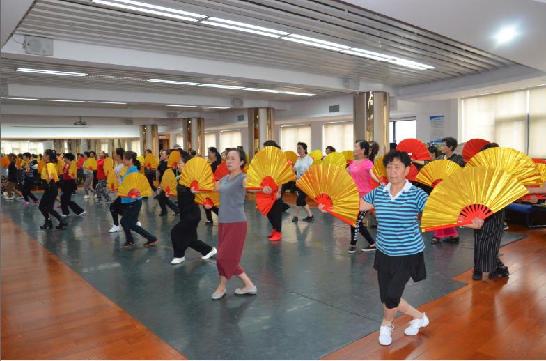 上海市社區(qū)<a href=http://m.017771.cn target=_blank class=infotextkey>健身</a>俱樂部 上海市社區(qū)<a href=http://m.017771.cn target=_blank class=infotextkey>健身</a>俱樂部