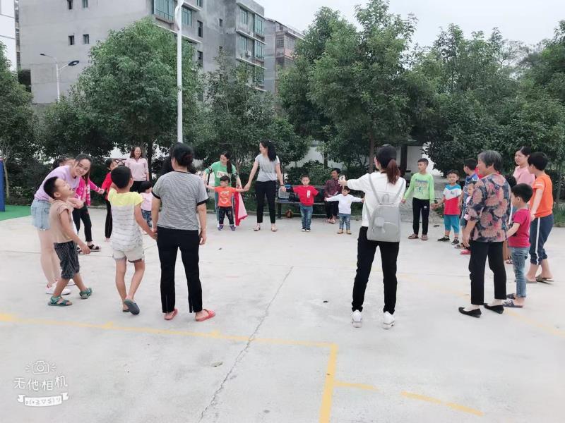 公益體彩在你身邊:邵陽雨溪社區(qū)——搭起老百姓身邊的<a href=http://m.017771.cn target=_blank class=infotextkey>健身</a>廣場 公益體彩在你身邊:邵陽雨溪社區(qū)——搭起老百姓身邊的<a href=http://m.017771.cn target=_blank class=infotextkey>健身</a>廣場