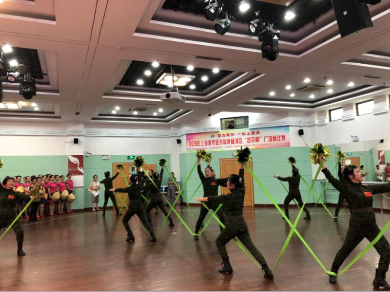 上海市社區(qū)<a href=http://m.017771.cn target=_blank class=infotextkey>健身</a>俱樂部