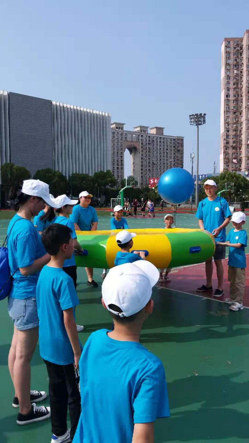 上海市社區(qū)<a href=http://m.017771.cn target=_blank class=infotextkey>健身</a>俱樂部