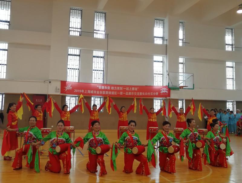 上海市社區(qū)<a href=http://m.017771.cn target=_blank class=infotextkey>健身</a>俱樂部 上海市社區(qū)<a href=http://m.017771.cn target=_blank class=infotextkey>健身</a>俱樂部