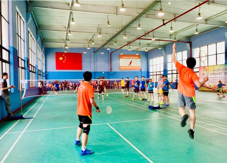 上海市社區(qū)<a href=http://m.017771.cn target=_blank class=infotextkey>健身</a>俱樂部