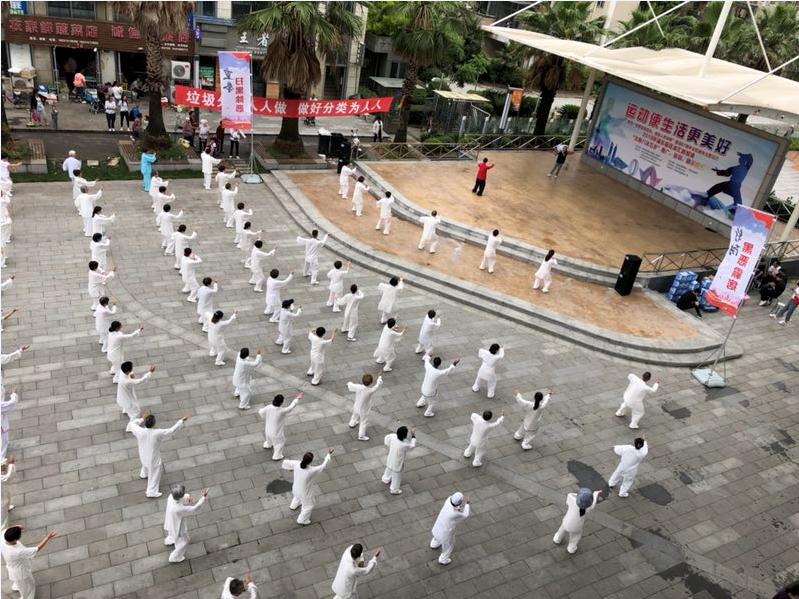 上海市社區(qū)<a href=http://m.017771.cn target=_blank class=infotextkey>健身</a>俱樂部 上海市社區(qū)<a href=http://m.017771.cn target=_blank class=infotextkey>健身</a>俱樂部