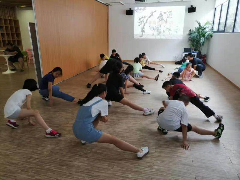 上海市社區(qū)<a href=http://m.017771.cn target=_blank class=infotextkey>健身</a>俱樂部