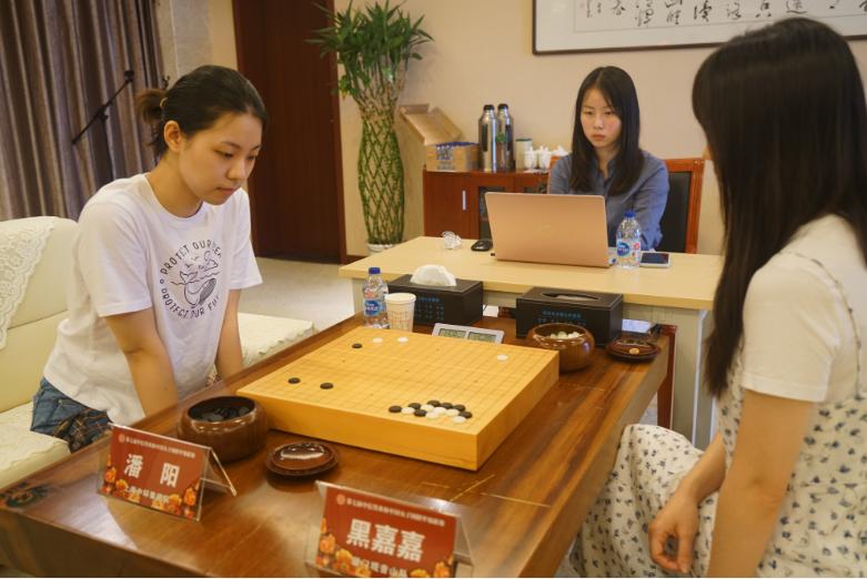 上海市社區(qū)<a href=http://m.017771.cn target=_blank class=infotextkey>健身</a>俱樂部