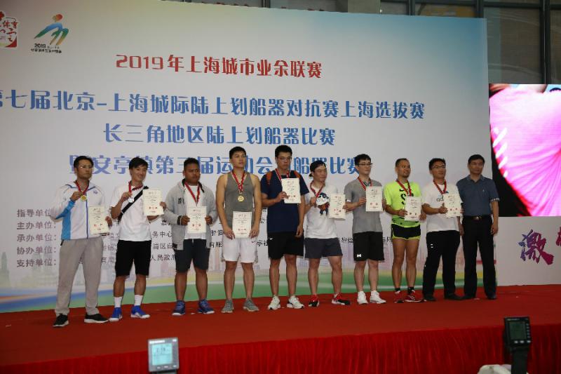 上海市社區(qū)<a href=http://m.017771.cn target=_blank class=infotextkey>健身</a>俱樂部