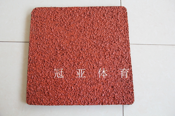 透氣型<a href=http://m.017771.cn target=_blank class=infotextkey>塑膠跑道</a>