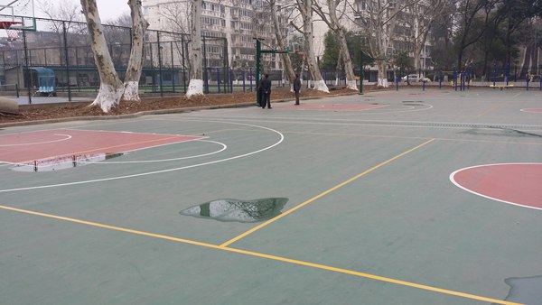 <a href=http://m.017771.cn target=_blank class=infotextkey>硅PU</a>籃球場