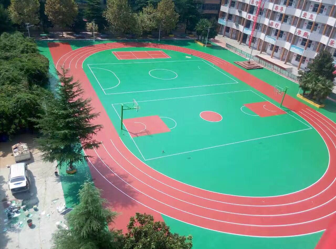 河南洛陽嵩縣 <a href=http://m.017771.cn target=_blank class=infotextkey>硅PU</a>跑道、球場