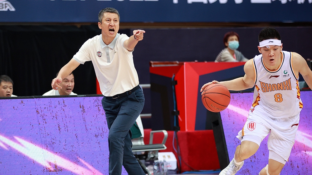 【CBA】取首勝?gòu)V州隊(duì)靠什么？郭士強(qiáng)：執(zhí)行力