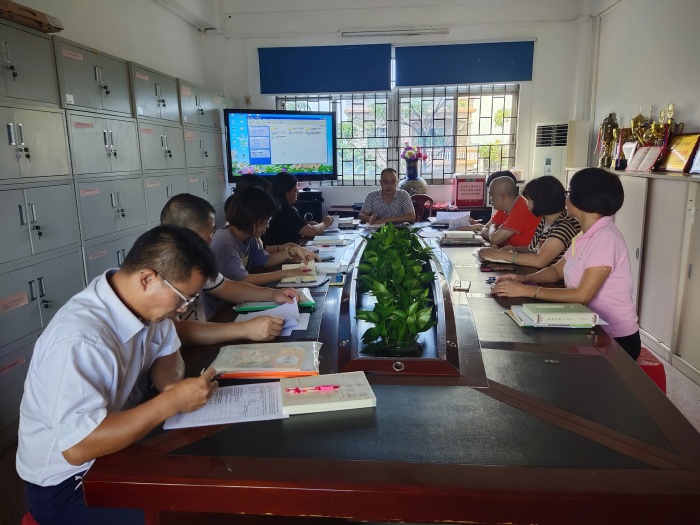 在培訓(xùn)中感悟，在感悟中成長