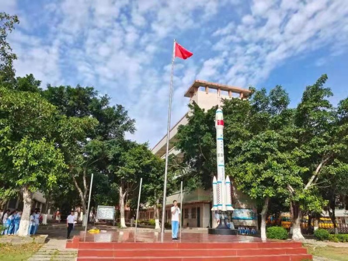 晚舟歸航，為強(qiáng)大的祖國點(diǎn)贊