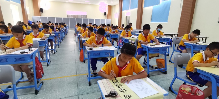 南朗小學(xué)：“喜迎國(guó)慶 祝福祖國(guó)”愛國(guó)主義主題書畫現(xiàn)場(chǎng)比賽活動(dòng)
