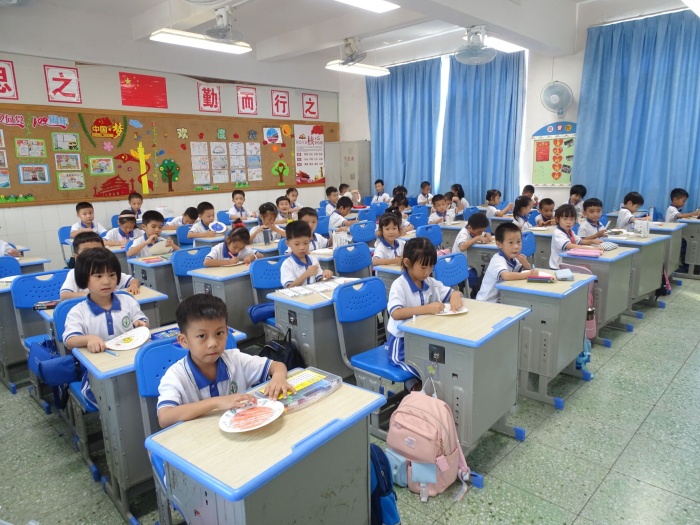開發(fā)區(qū)第二小學舉行“行文明事 做文明人 ” 慶中秋系列活動