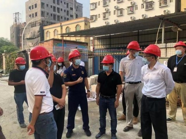 南頭鎮(zhèn)黨政主要領導帶隊開展國慶節(jié)前消防安全檢查