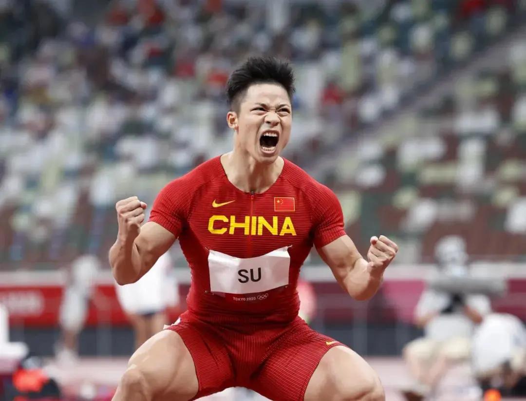 “黑科技”跑道，讓運動員“飛了起來”！-奧運田徑跑道是如何造出來的？