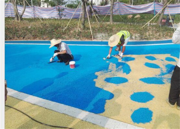 EPDM<a href=http://m.017771.cn target=_blank class=infotextkey>塑膠跑道</a>