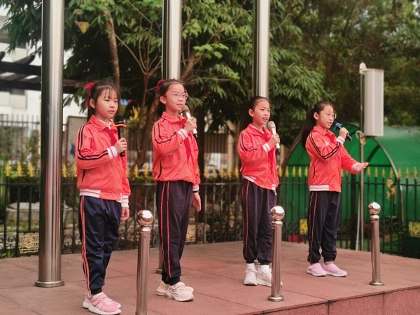 開(kāi)發(fā)區(qū)中心小學(xué)舉行三八婦女節(jié)慶?；顒?dòng)