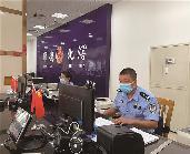 戶政窗口“老黃?！?暖心服務(wù)解民憂