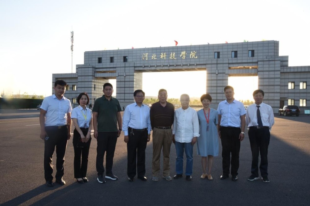 閆春來會長到河北科技學院曹妃甸校區(qū)視察