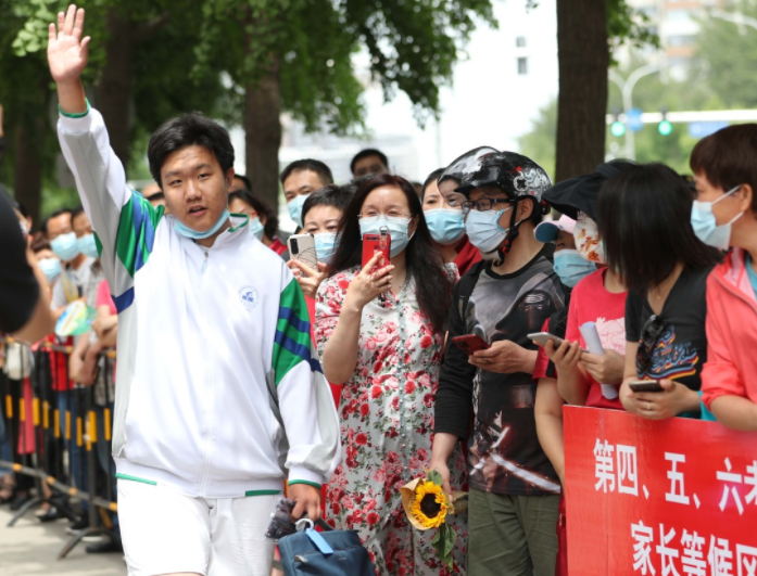 中高考之后，學(xué)生要保存好準(zhǔn)考證，它能帶給學(xué)生一些“隱藏福利”