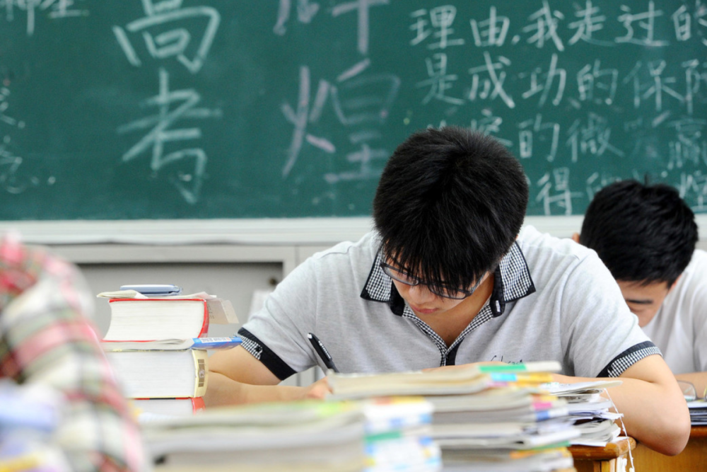 18年前19歲少年偷竊高考試卷，影響630萬考生，他的結(jié)局怎樣？