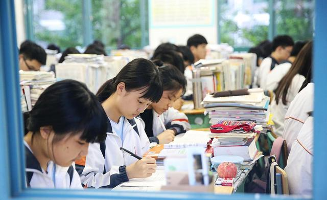 高考成績超過600分，讀?？凭?，正常嗎？
