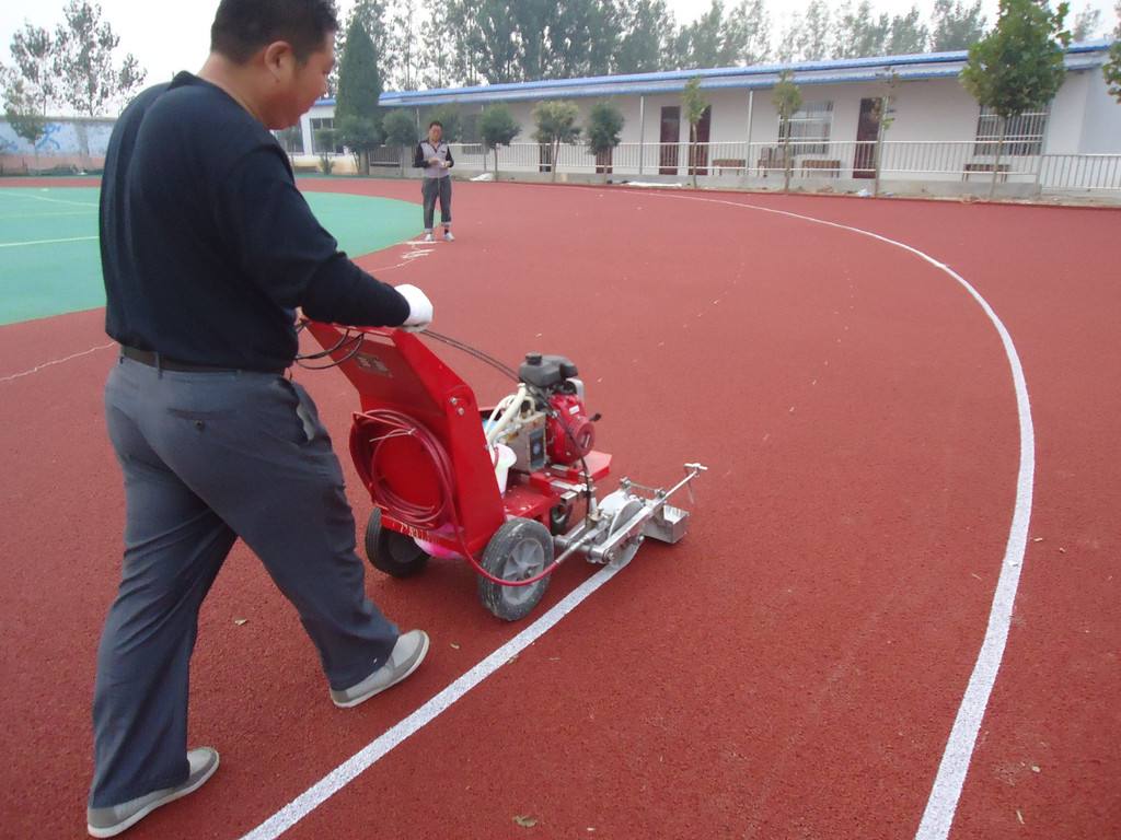 <a href=http://m.017771.cn target=_blank class=infotextkey>塑膠跑道</a>畫線