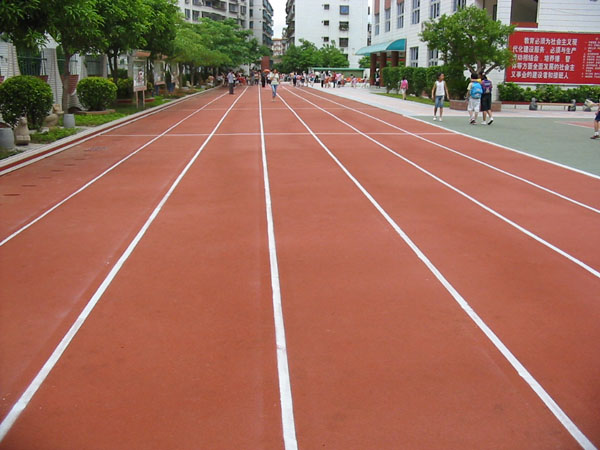 學(xué)校<a href=http://m.017771.cn target=_blank class=infotextkey>塑膠跑道</a>