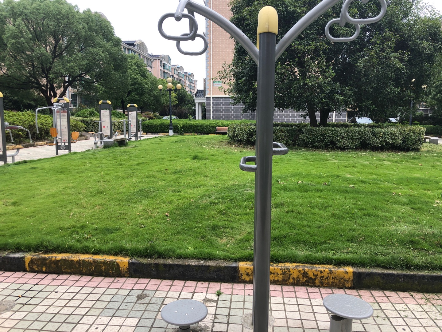轉(zhuǎn)腰器