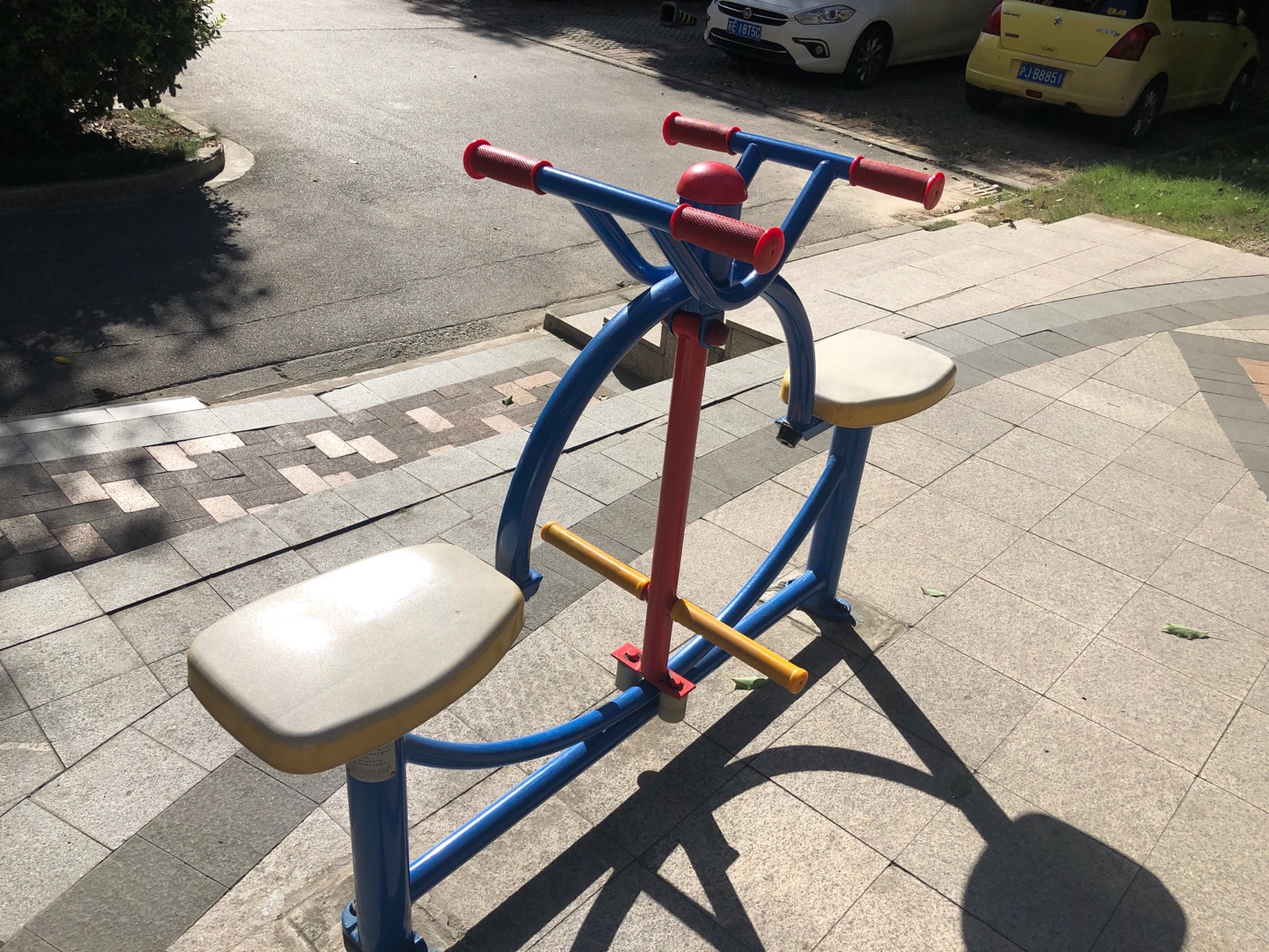 下肢鍛煉器