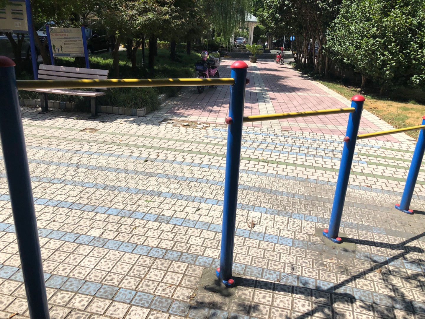 壓腿杠
