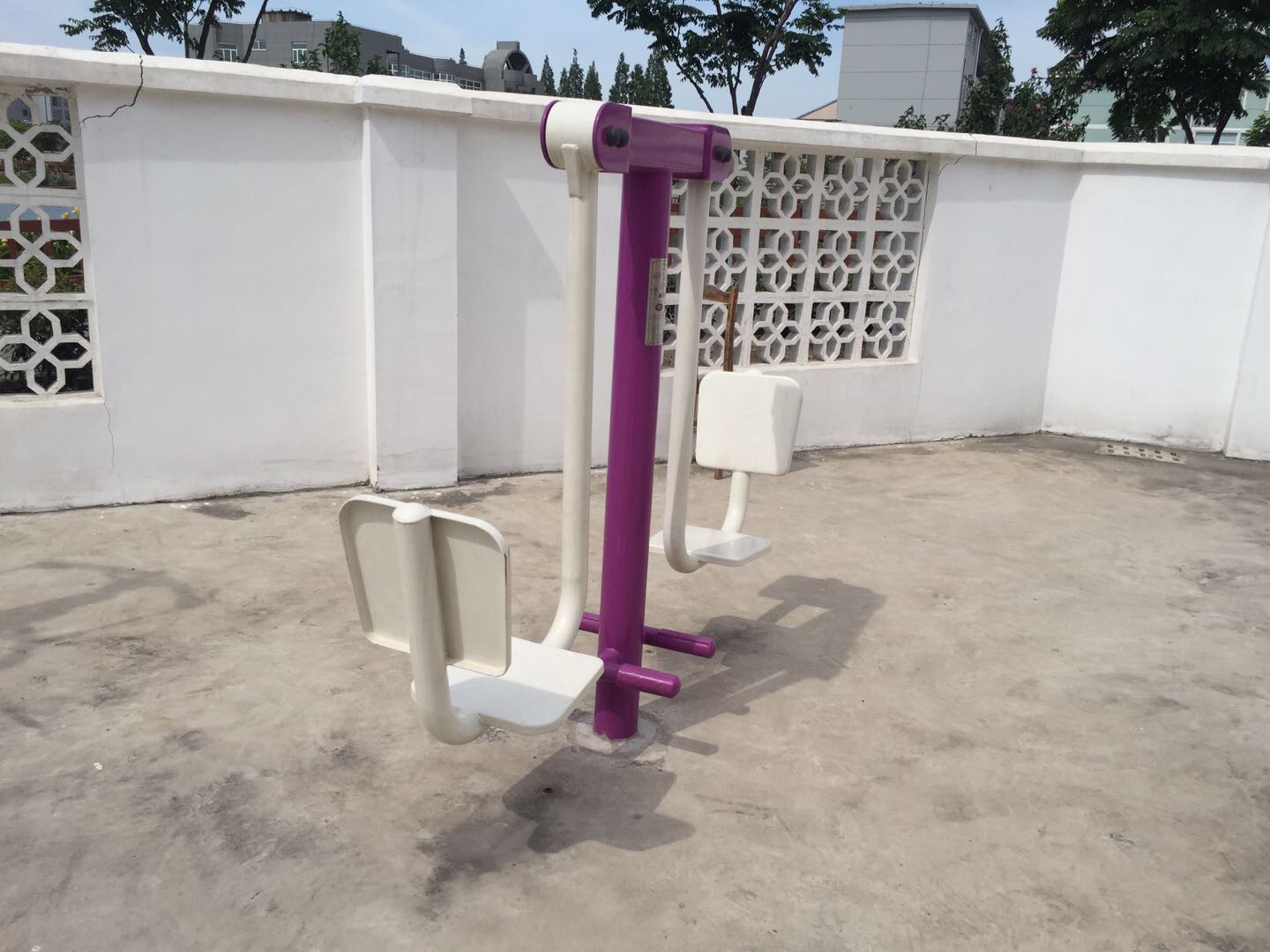 雙人蹬腿器