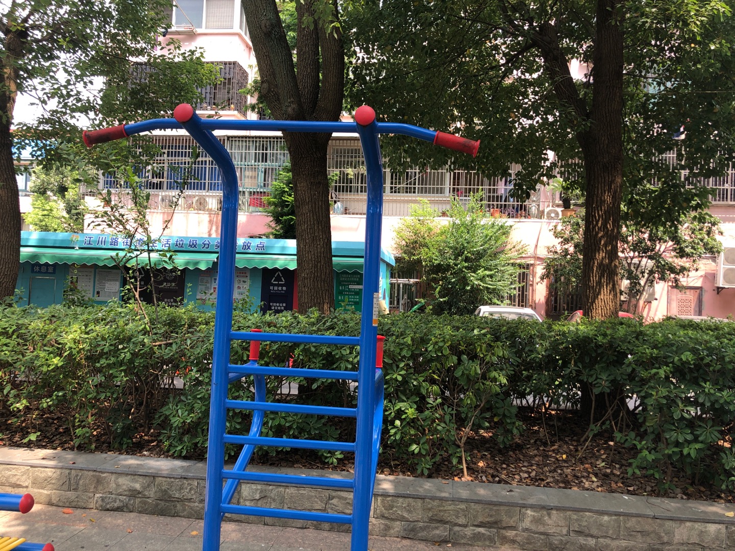 多功能鍛煉器