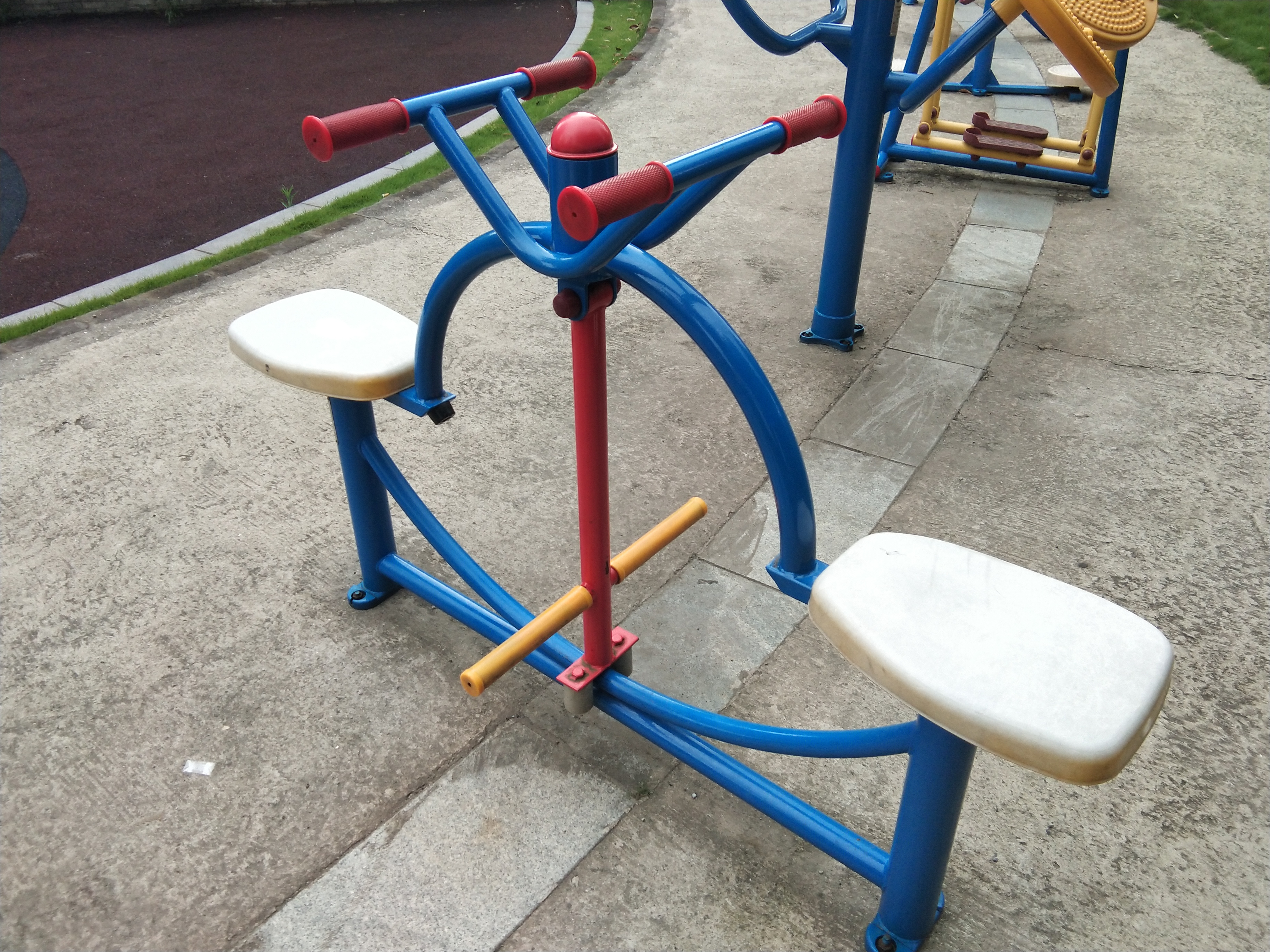 下肢鍛煉器