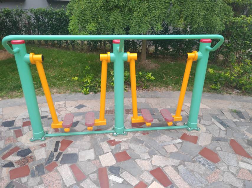 兩聯(lián)漫步機