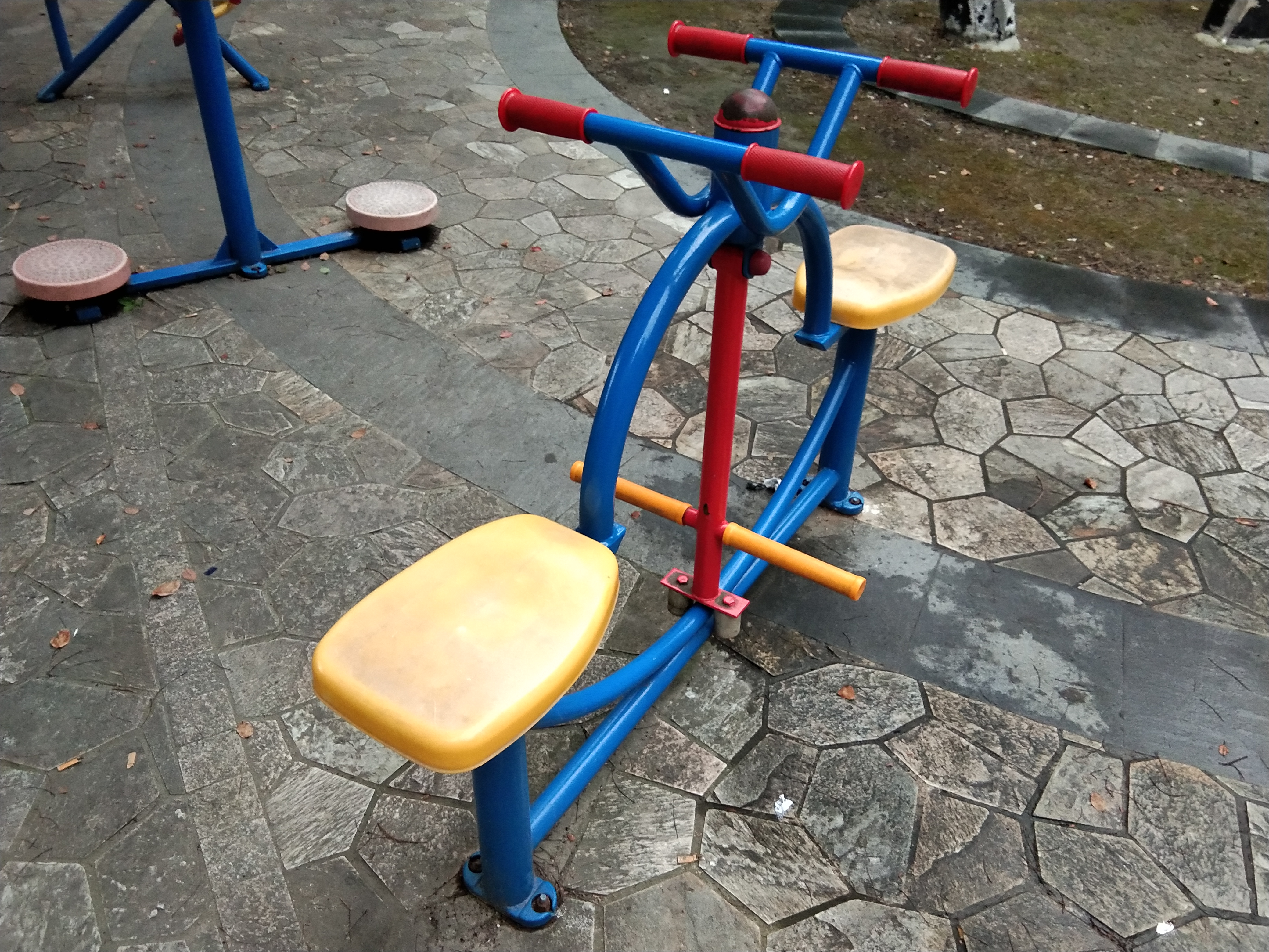 下肢鍛煉器