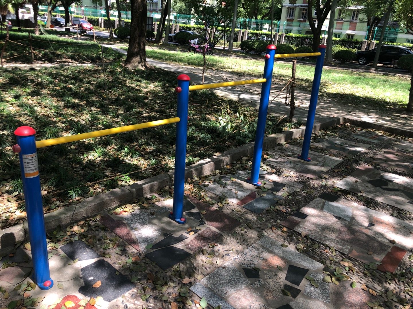 壓腿杠
