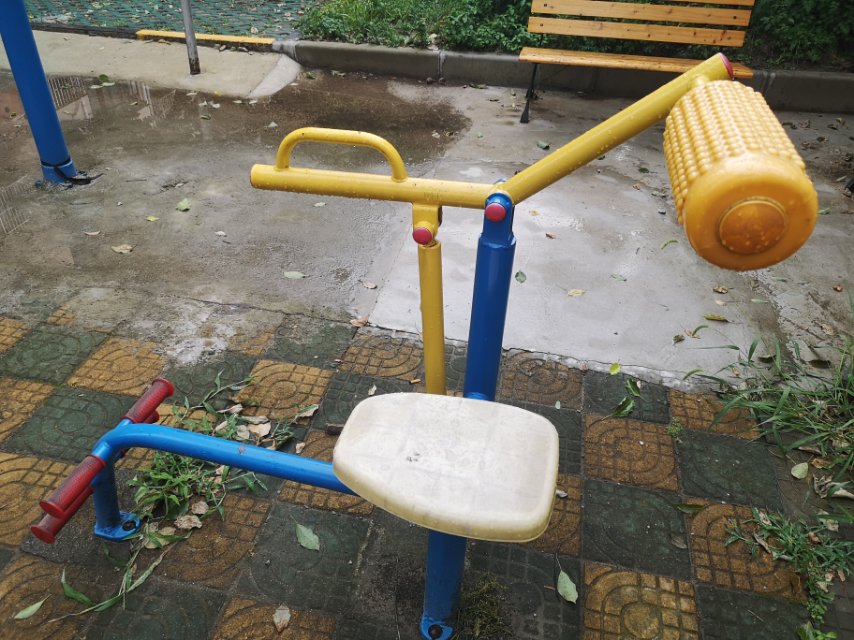 腹背鍛煉器