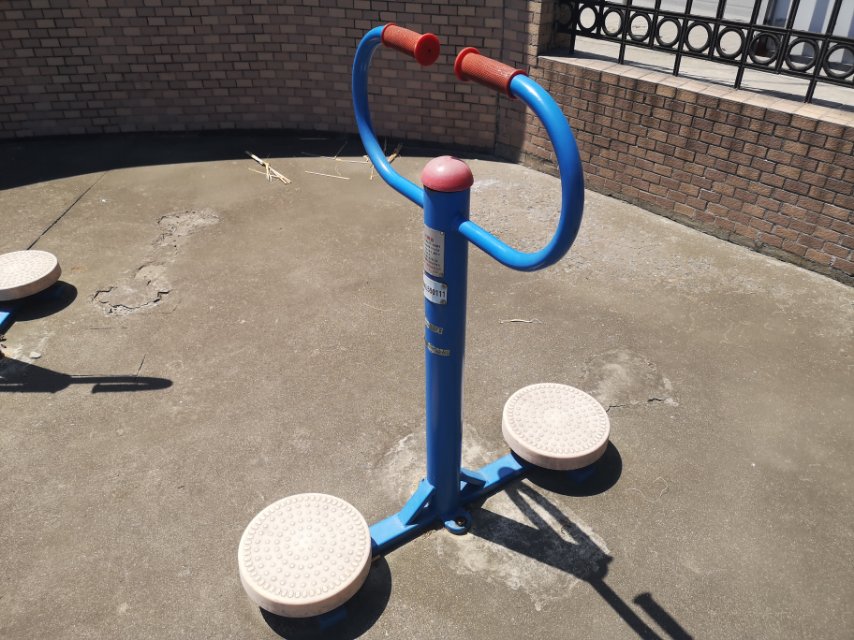 扭腰器