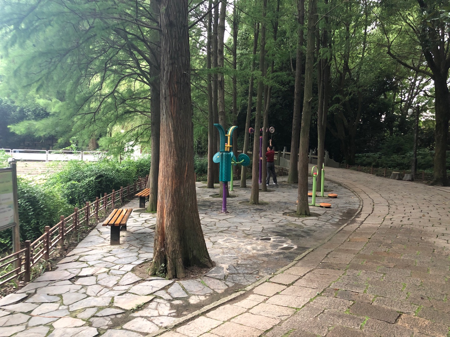 古華公園健身點(diǎn)2