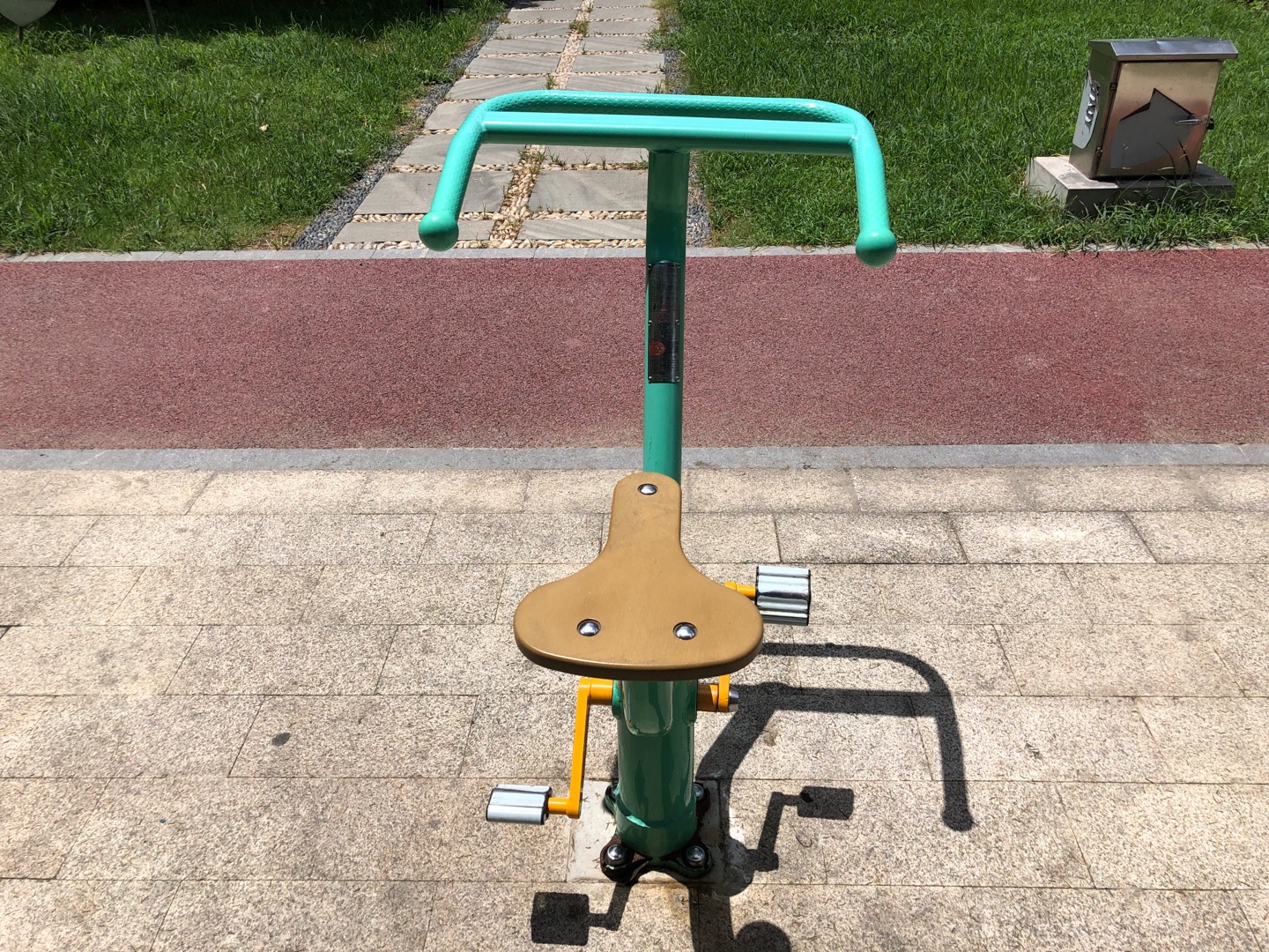 直立健身車(chē)