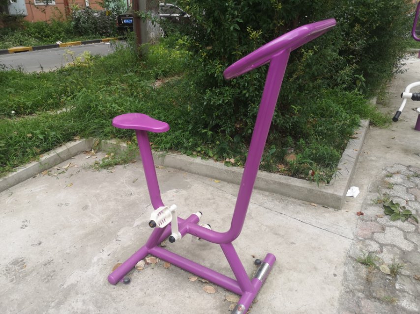 直立健身車