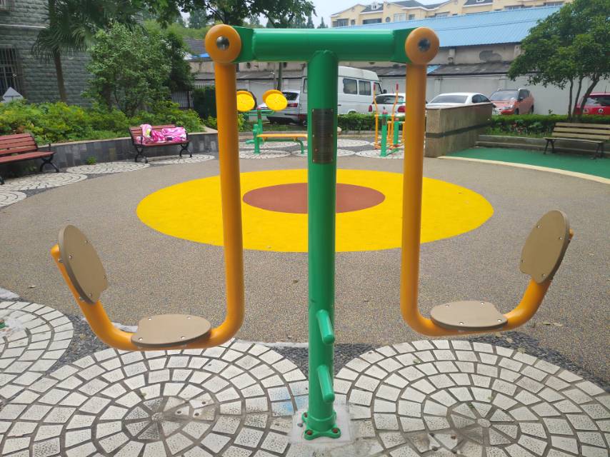 二位蹬力器
