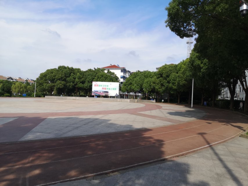 社區(qū)公共運(yùn)動(dòng)場 百姓健身步道