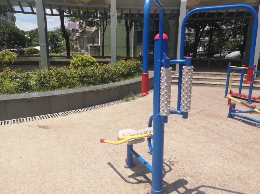 腰背按摩器