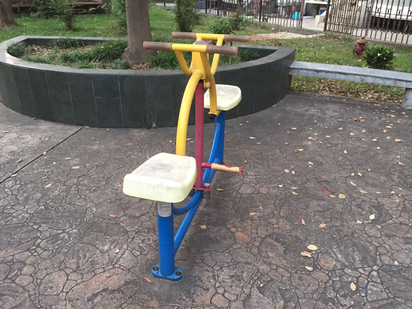 下肢鍛煉器