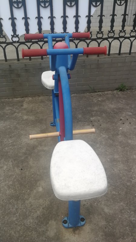 下肢鍛煉器