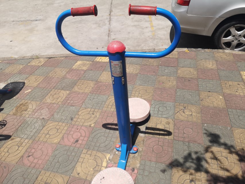 扭腰器