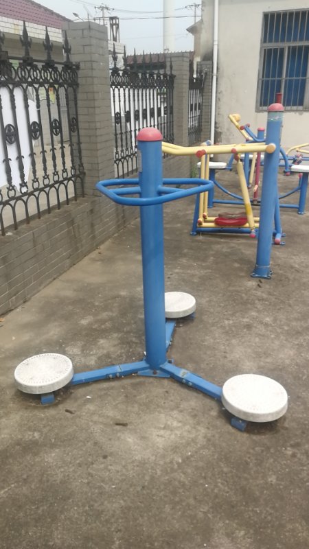 扭腰器